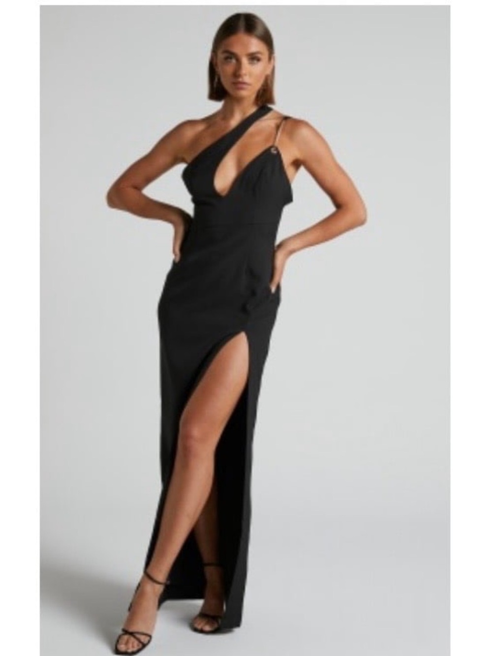 NWT Showpo ASHLEENA MAXI DRESS ONE SHOULDER CHAIN STRAP DRESS BLACK SIZE 10